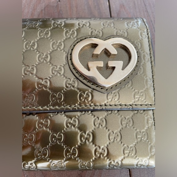 Gucci GG microguccissima gold Heart Plaque Clutch Wallet - Picture 7 of 10
